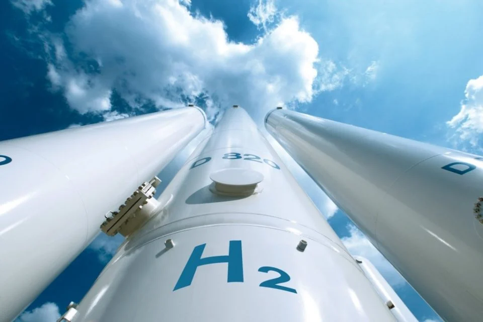 La Junta propone fortalecer la colaboración público-privada para promover la tecnología del hidrógeno como alternativa energética