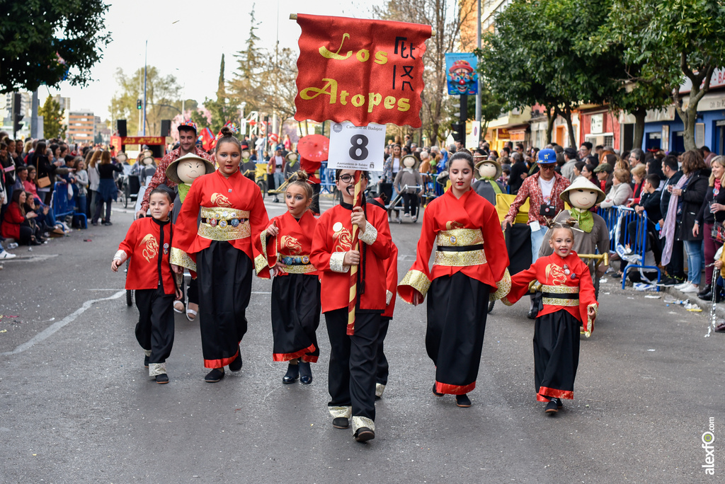 Grupos menores y artefactos en el desfile de Comparsas Carnaval de Badajoz 2019 6