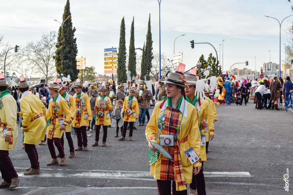 Grupos menores y artefactos en el desfile de Comparsas Carnaval de Badajoz 2019 24