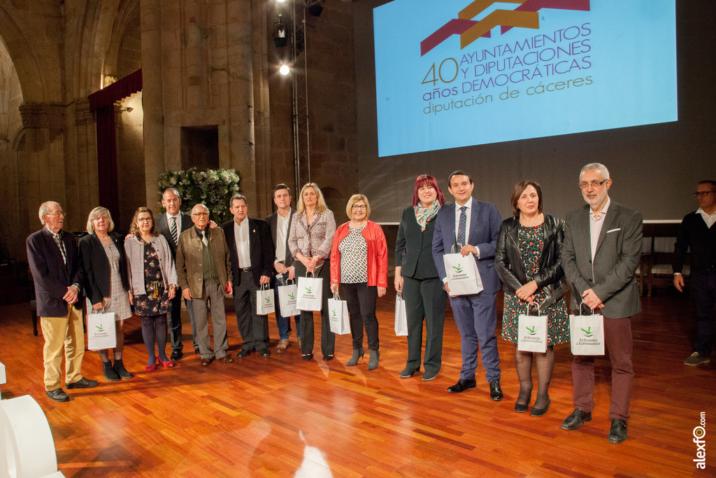40 años de Ayuntamientos y Diputaciones Democráticas organizado por Diputación de Cáceres 925