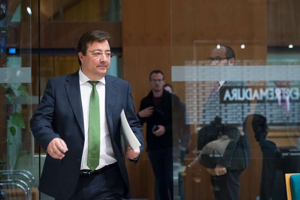 El presidente de la Junta de Extremadura convoca elecciones autonómicas para el próximo 26 de mayo