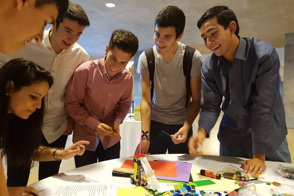 Más de 300 alumnos de Bachillerato participan en Cáceres en el cierre del programa Youthemprende
