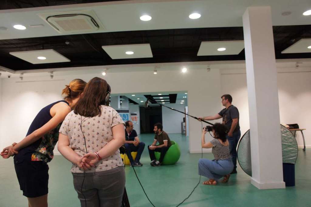 Un taller reúne en Badajoz a jóvenes para grabar un documental sobre la inteligencia límite