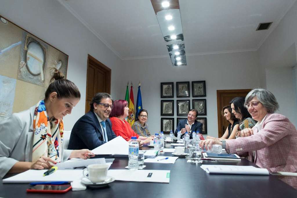 El Consejo de Gobierno autoriza la licitación de un nuevo centro de empleo en Hoyos