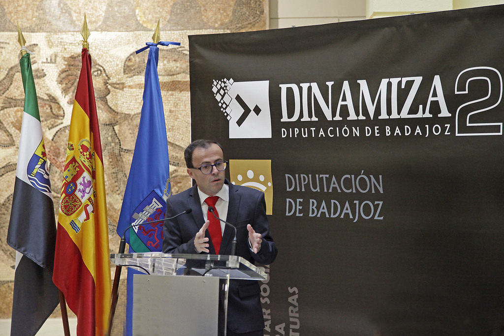 La Diputación de Badajoz aporta más de 12 millones de euros para el Plan Dinamiza 2