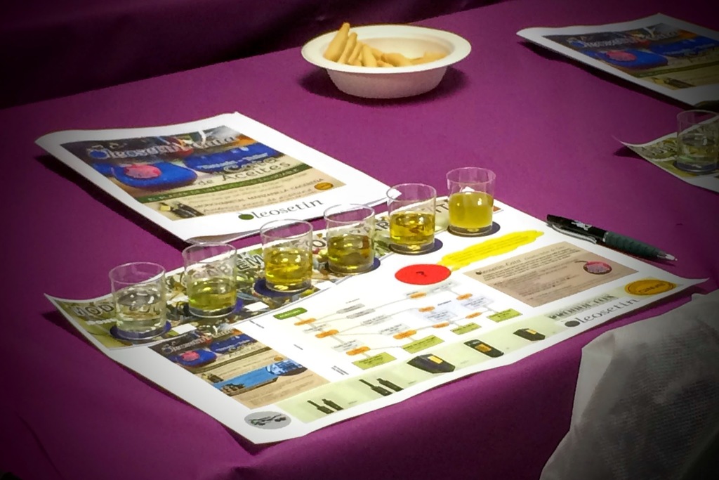 Políticas Agrarias apoya al sector oleícola extremeño en la séptima edición de World Olive Oil Exhibition celebrada en Madrid