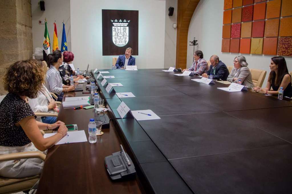El Consejo de Gobierno aprueba la ampliación del centro residencial La Granadilla, en Badajoz, por más de 7 millones de euros
