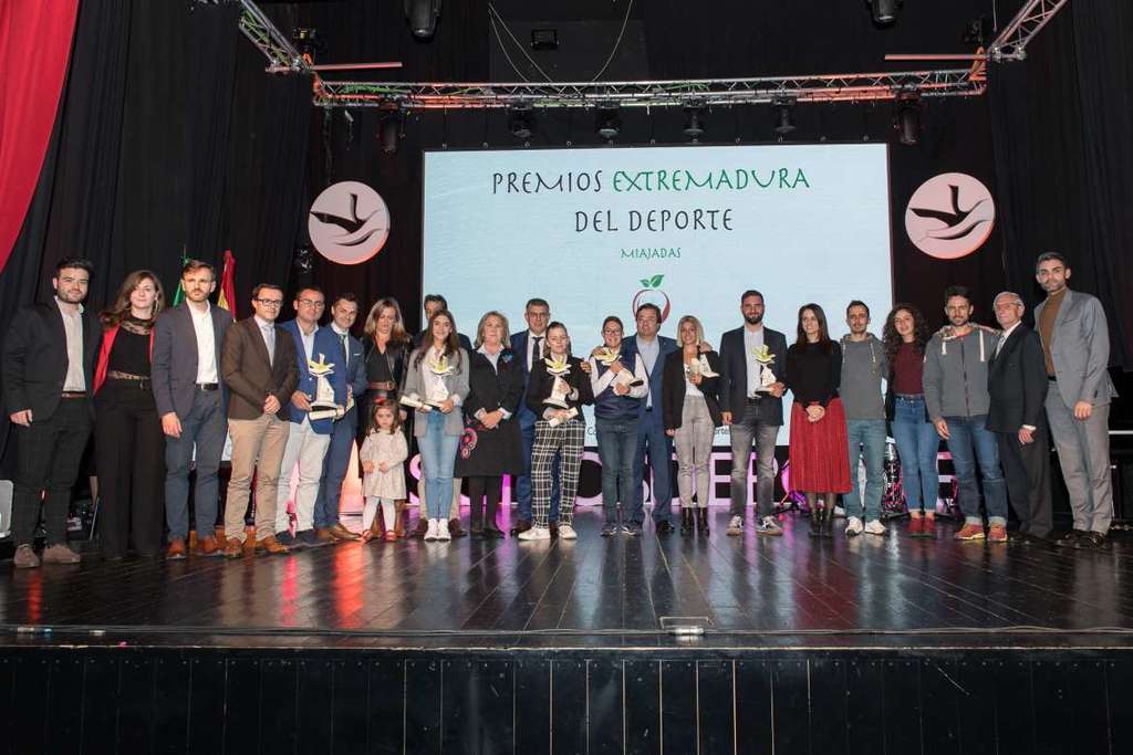 Vara destaca el esfuerzo y dedicación de los galardonados en los Premios Extremadura del Deporte 2019