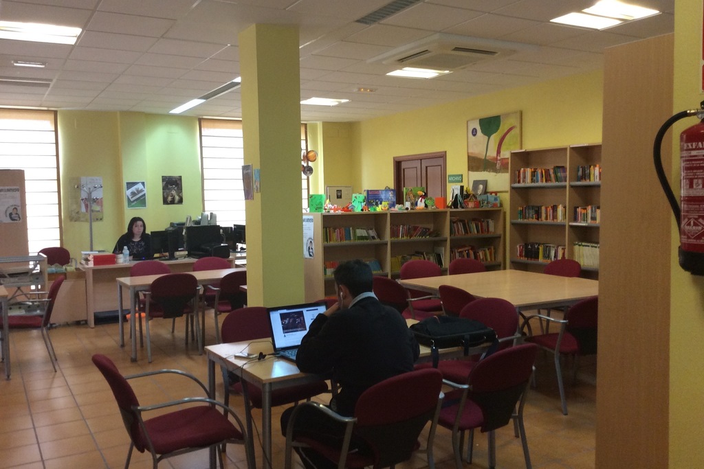 Iglesias destaca los avances en la consolidación y ampliación de la Red de Bibliotecas de Extremadura