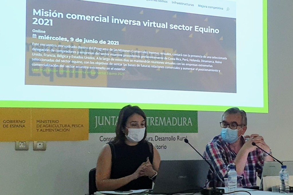 La Mesa del Sector Equino de Extremadura se reúne en Badajoz en el marco del certamen Ecuextre 2021