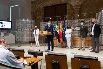 Junta de Extremadura y agentes sociales firman el Pacto por la Artesanía y el Comercio Minorista