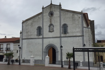 Iglesia de Santa Marta en Salvaleón