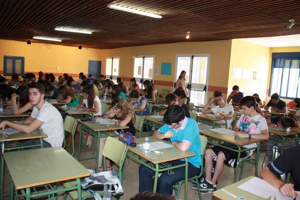 Un total de 14 alumnos han obtenido los Premios Extraordinarios de Bachillerato y de Educación Secundaria Obligatoria