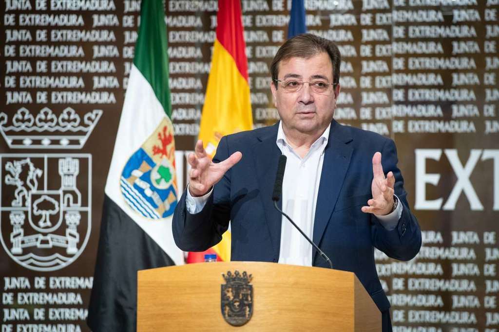 Fernández Vara hace balance de 2021 poniendo en valor los logros en materia de empleo