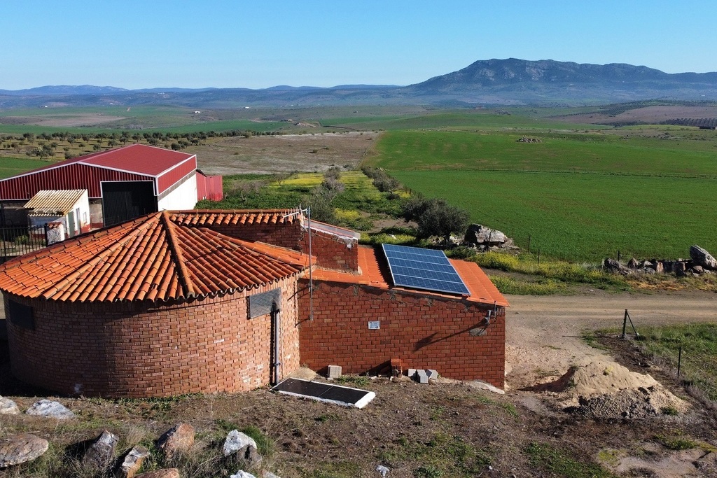 Promedio aprovecha la energía solar para mejorar el control y la calidad del agua potable