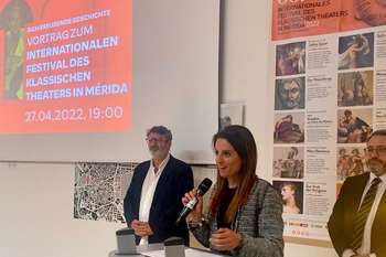 La consejera de Cultura presenta en Viena la 68 Edición del Festival de Teatro Clásico de Mérida