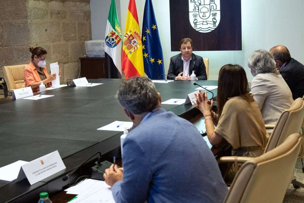 El Consejo de Gobierno acuerda la concesión de las Medallas de Extremadura 2022