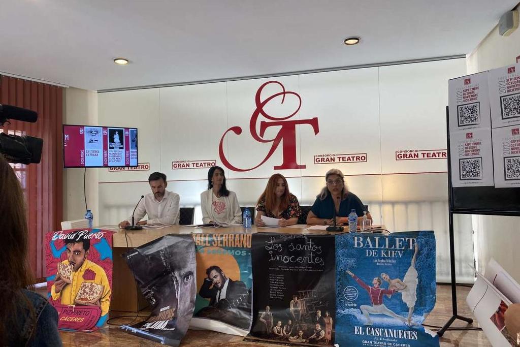 La secretaria general de Cultura subraya la calidad y la variedad escénica de la programación del Gran Teatro de Cáceres