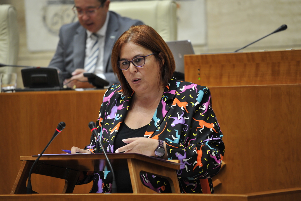 Begoña García informa sobre el paquete de medidas destinadas a ayudar al campo extremeño y paliar las consecuencias de la sequía