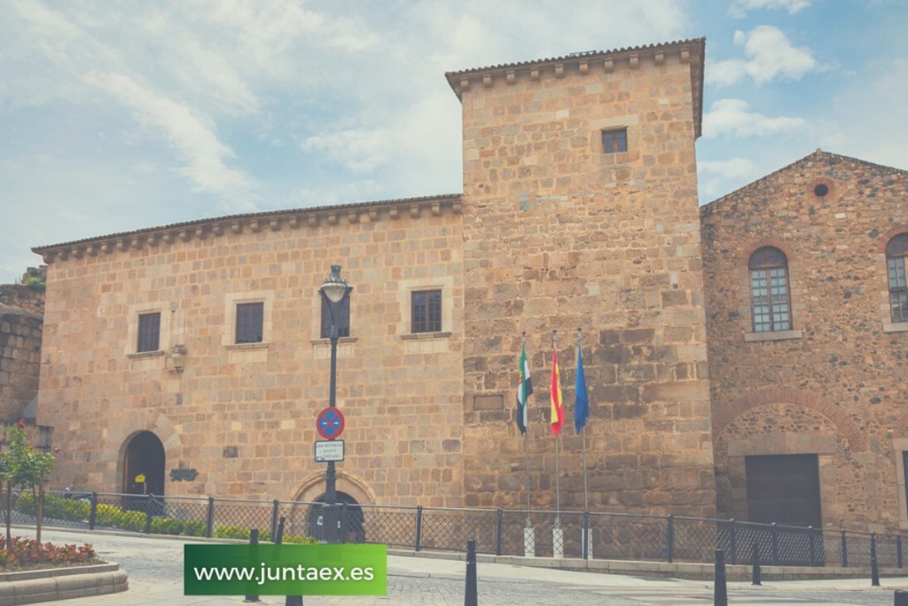 La Junta de Extremadura condena el asesinato por violencia de género ocurrido en Valencia de Alcántara