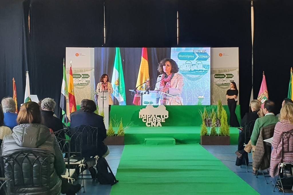 Olga García reitera el apoyo de la Junta de Extremadura a una prórroga de Almaraz si las empresas propietarias la plantean