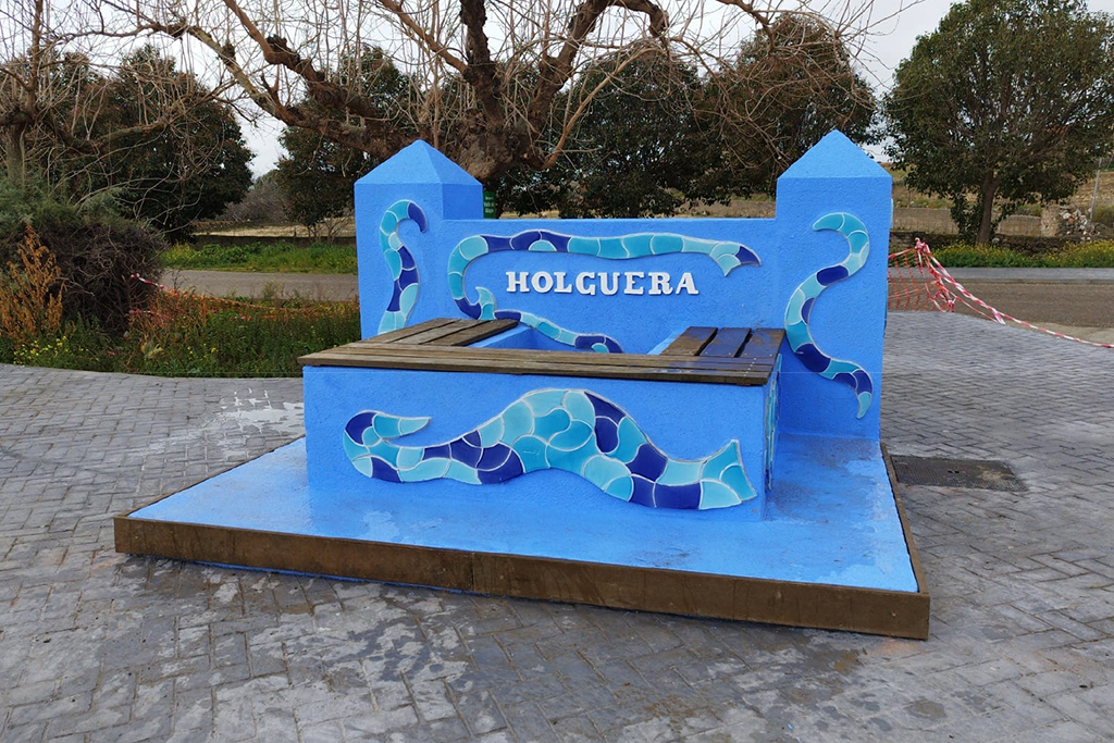 La “Laguna de Holguera” luce nuevos accesos, espacios de ocio, parque infantil, merendero y mejoras para la pesca