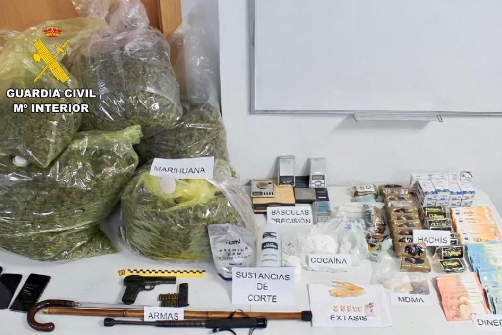 La Guardia Civil desarticula una organización Criminal dedicada al tráfico de drogas, en localidades de Cáceres y Madrid