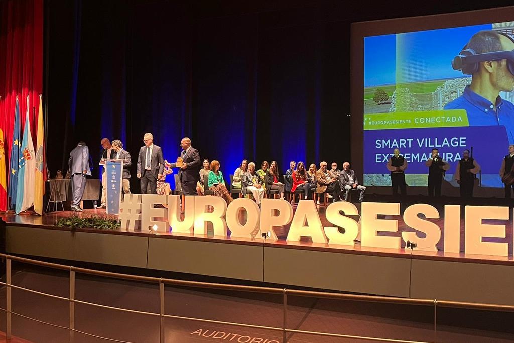 El proyecto extremeño sobre "pueblos inteligentes" obtiene el premio a la mejor iniciativa nacional sobre conectividad financiada con fondos europeos