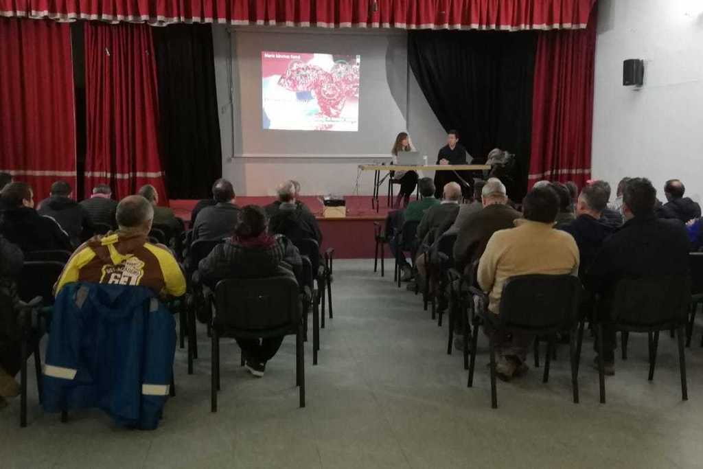 Agricultura imparte 22 charlas informativas sobre la Drosophila Suzukii o mosca del vinagre en las comarcas cereceras de Cáceres