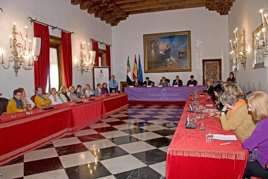La Diputación cacereña destina 80.000 euros para proyectos de igualdad entre hombres y mujeres en los municipios de la provincia
