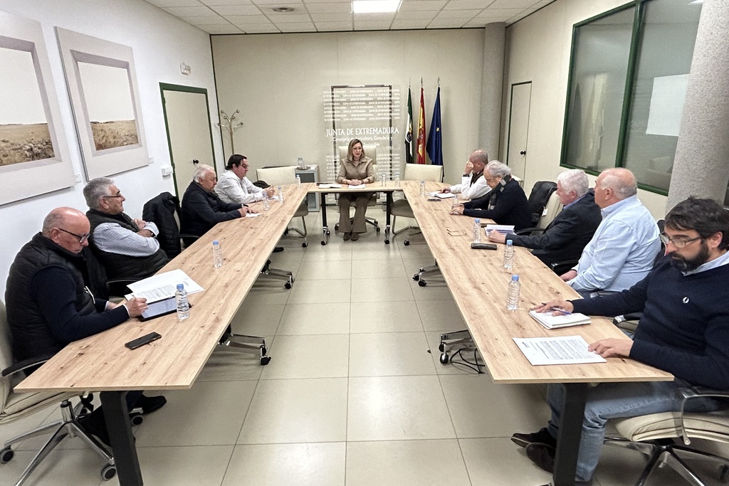 Mercedes Morán asegura al sector tabaquero que ha trasladado al Ministerio sus demandas