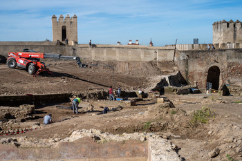 La Junta de Extremadura firma un convenio para la creación del Consorcio del Casco Antiguo con el Ayuntamiento de Badajoz y la Diputación