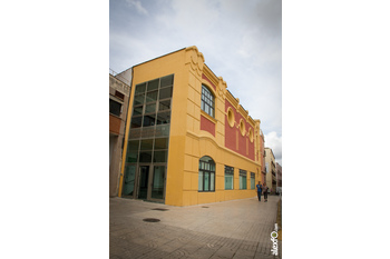 Edificio del Antiguo Garaje PLA. Colegio Oficial de Abogados en Badajoz