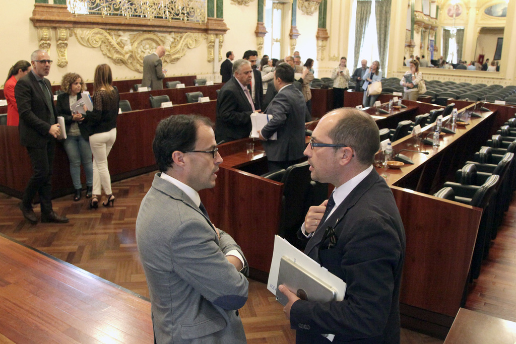 El pleno de la Diputación pacense aprueba un protocolo de colaboración para estudiar el traslado de la Biblioteca de Extremadura al Hospital Provincial