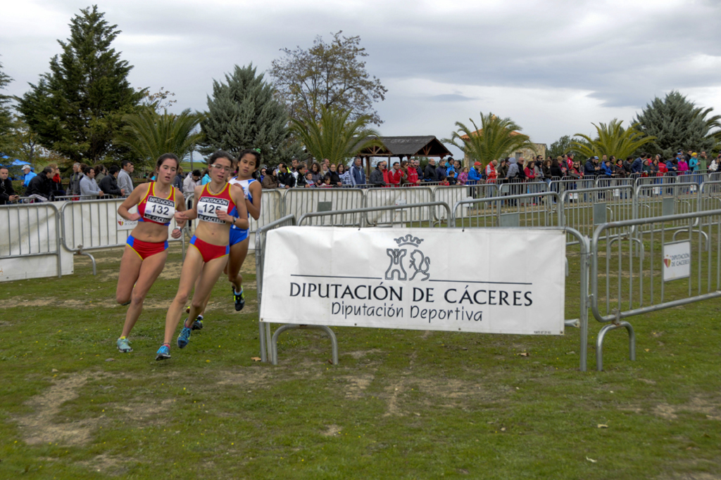 Diputación de Cáceres pone a disposición de los ayuntamientos 250.000 euros para actividades deportivas