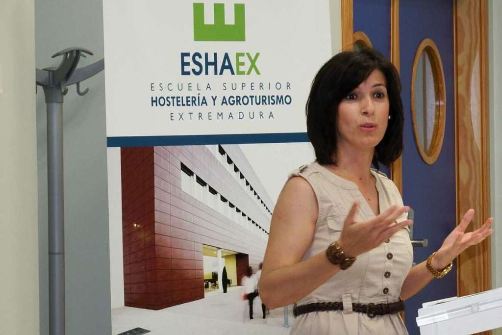Esther Gutiérrez inaugura el I Máster en Turismo Activo y Tipologías Asociadas, gratuito para desempleados