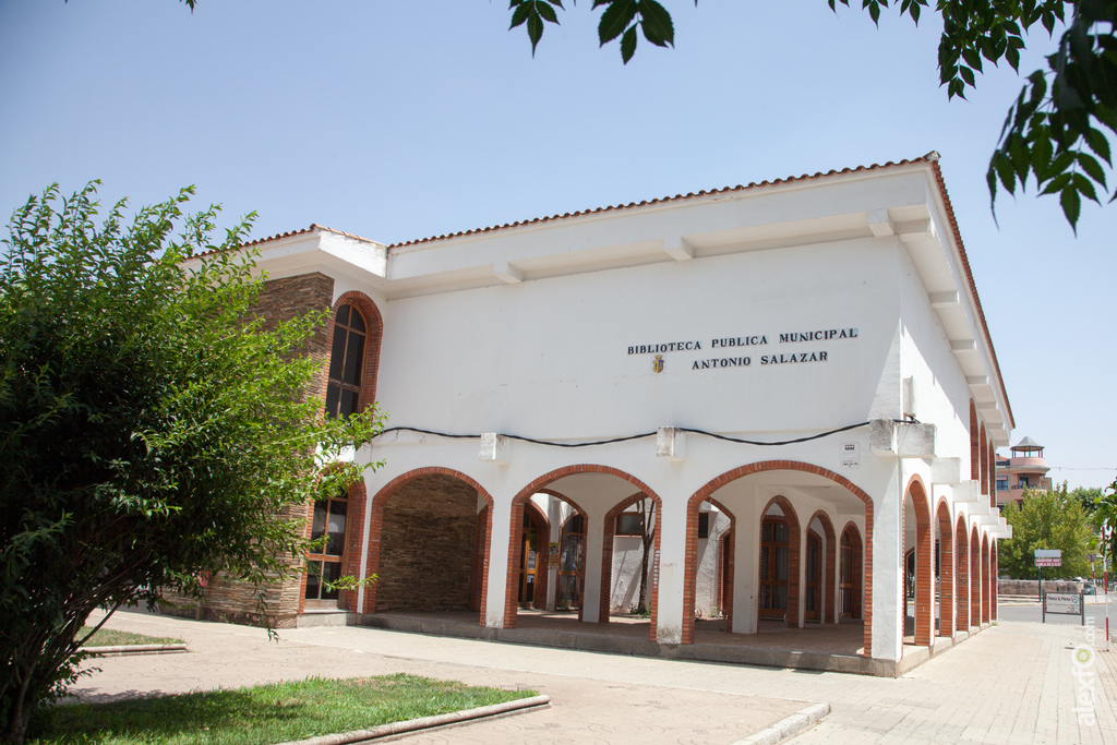 Biblioteca Pública Antonio Salazar en Zafra 2
