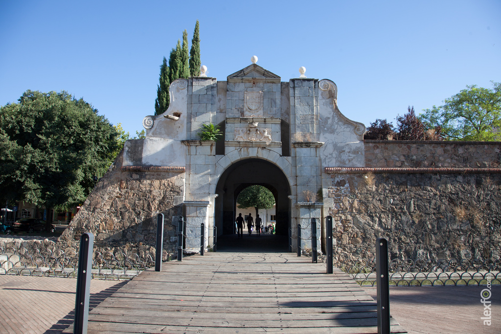 Puerta del Pilar Badajoz 5
