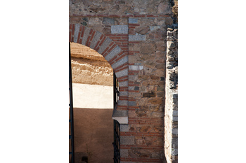Puerta de Yelves en Alzazaba de Badajoz