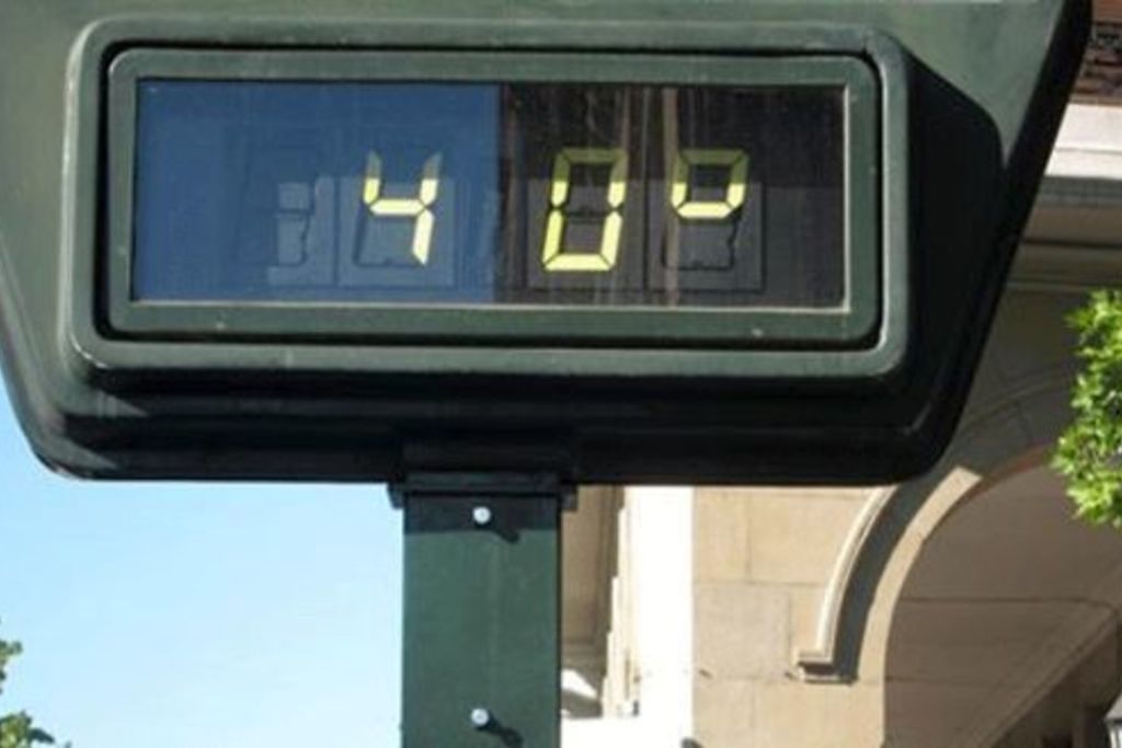 El 112 Extremadura activará las alertas naranja y amarilla por altas temperaturas en Extremadura
