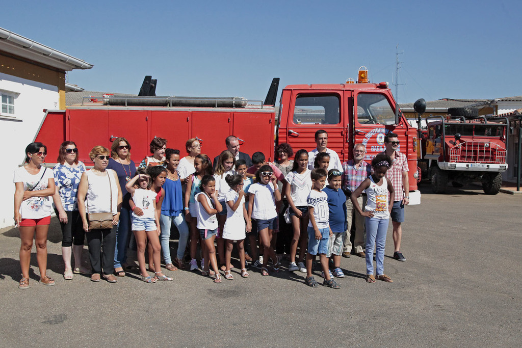 La Diputación de Badajoz dona un camión del CPEI a la Asociación de Amigos del Pueblo Saharaui de Don Benito
