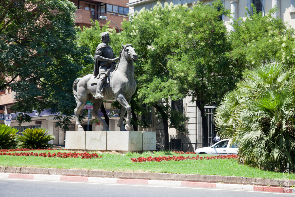 Plaza de Hernán Cortés en Cáceres