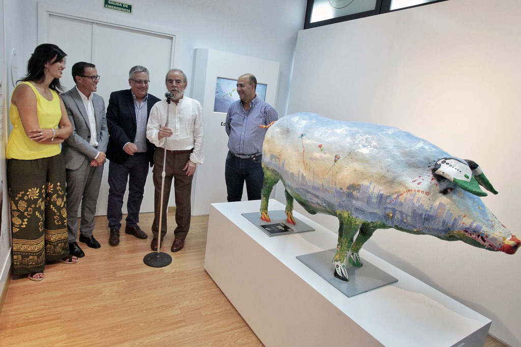 El “Cerdo Universal” de Eduardo Naranjo refuerza y actualiza los contenidos del Museo del Jamón de Monesterio
