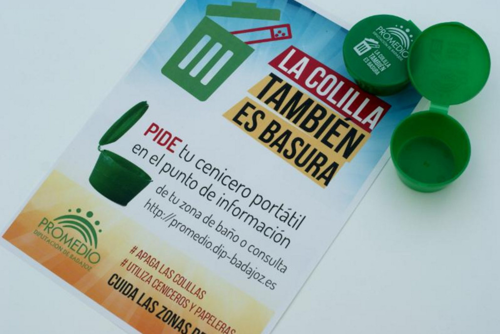 Ceniceros reutilizables, protagonistas en una campaña ambiental de PROMEDIO en zonas de baño