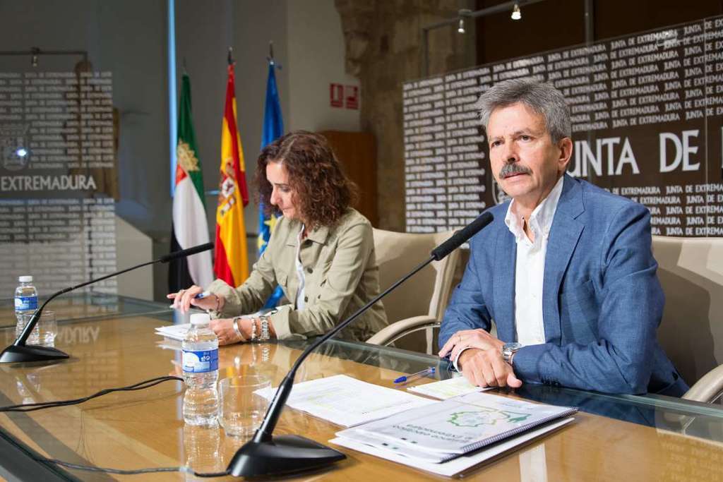Extremadura cubre un 65 por ciento de su demanda de electricidad a partir de fuentes solares