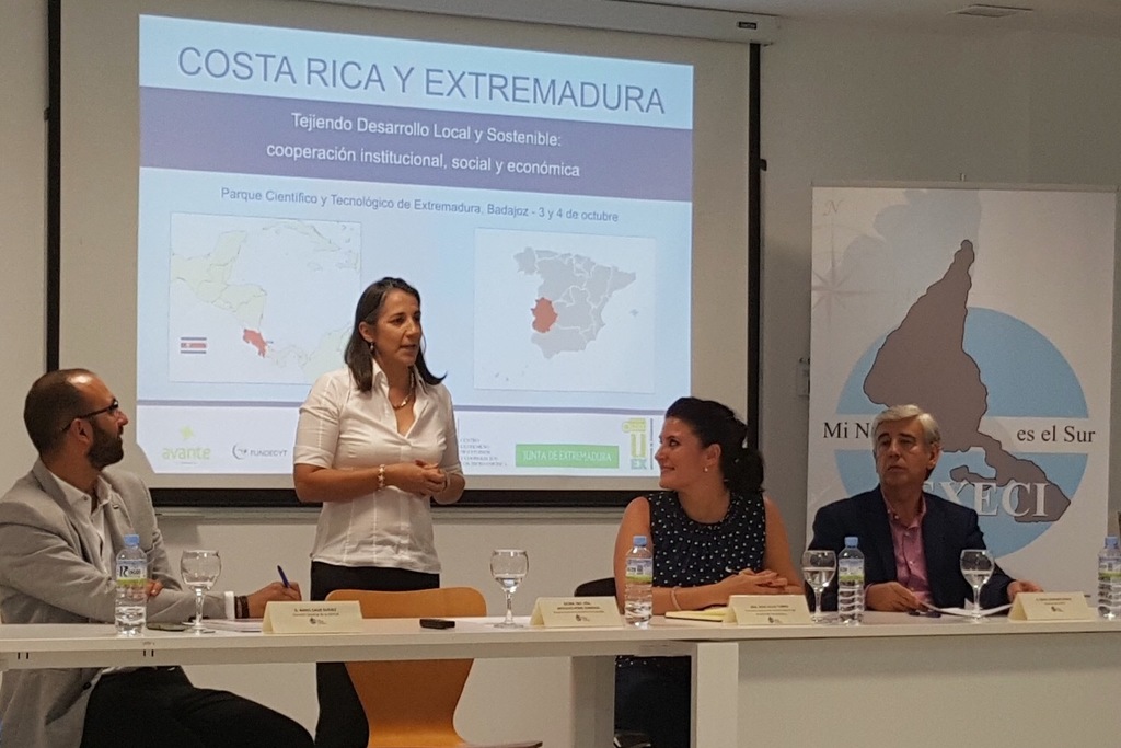 Extremadura y Costa Rica comparten su experiencia y casos de buenas prácticas en recursos hídricos, turismo rural, medio natural y gobernanza