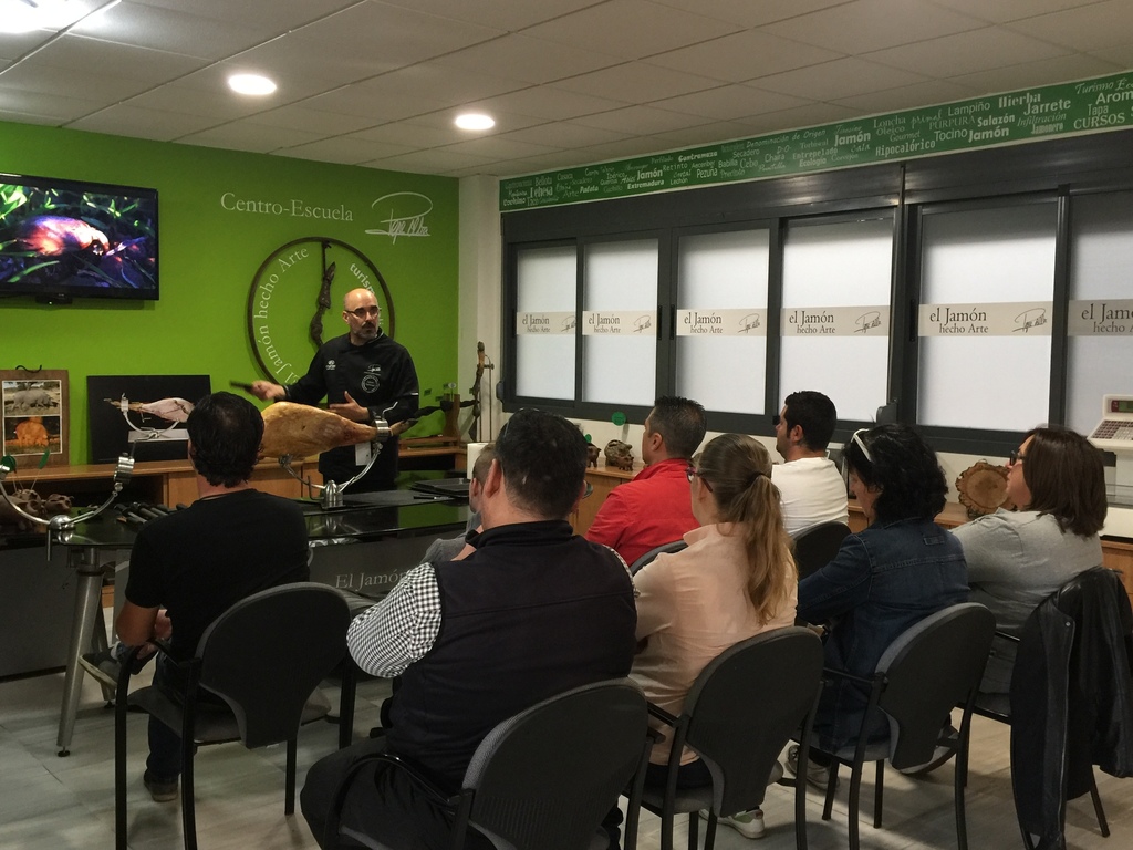 15-10-2016 Curso/Experiencia Corte de Jamón - Centro Escuela Pepe Alba