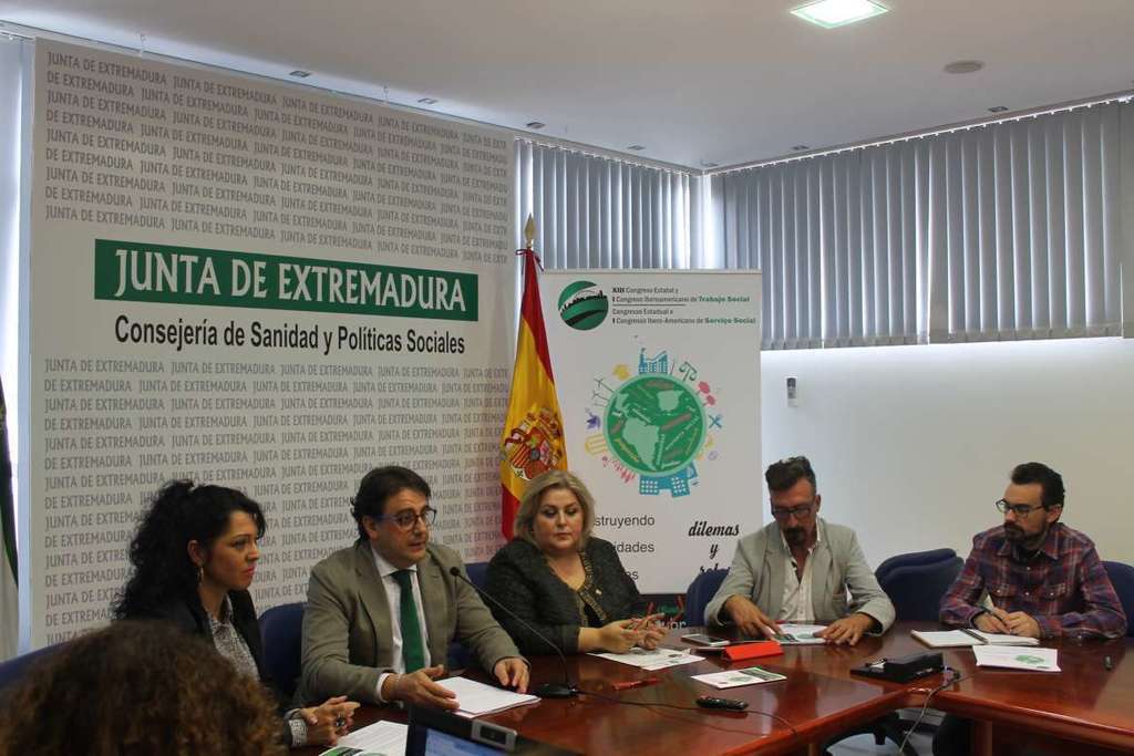 Más de mil trabajadores sociales se darán cita en Mérida en el XIII Congreso Nacional de Trabajo Social