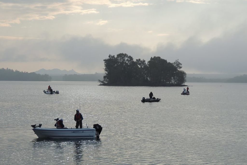 Unos 170 pescadores se darán cita este fin de semana en Orellana durante la XXII edición del Open del Lucio