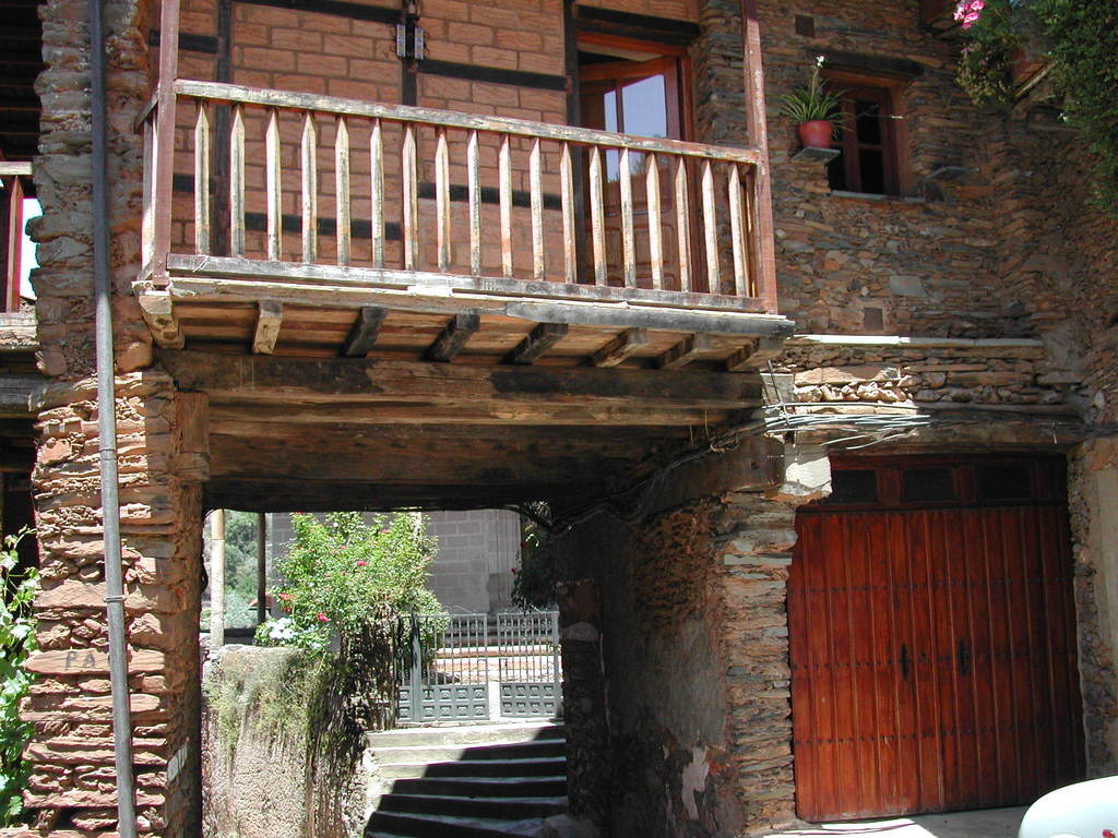 Casa Valle del Arrago 8/12 plazas. Balconada